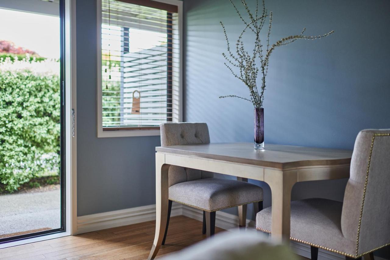 Parehua Resort Martinborough Eksteriør billede A dining room