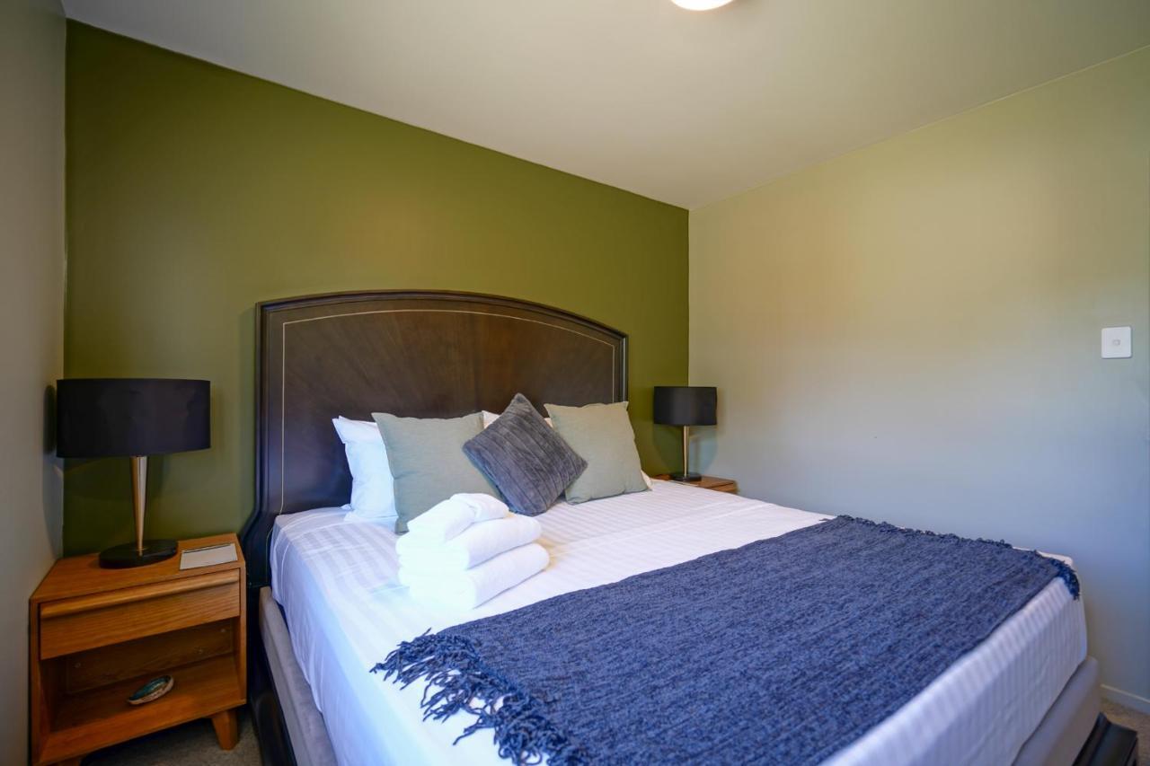 Parehua Resort Martinborough Eksteriør billede A bedroom