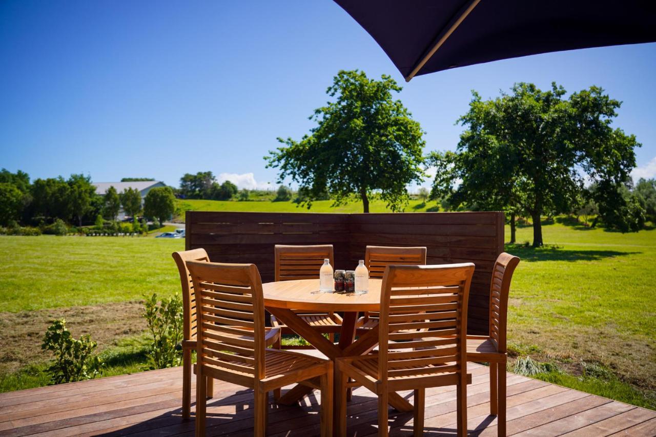 Parehua Resort Martinborough Eksteriør billede The restaurant at the golf course